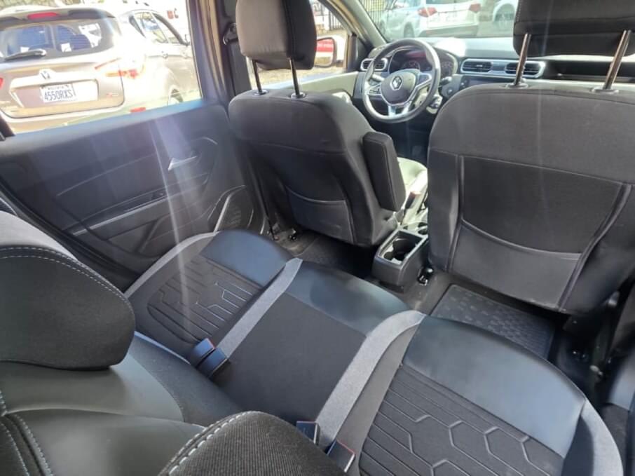 RENAULT DUSTER 2024 1.300 Kms.