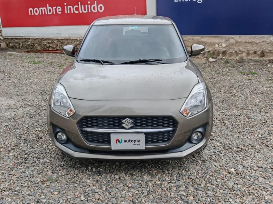 SUZUKI SWIFT 2024 22.200 Kms.