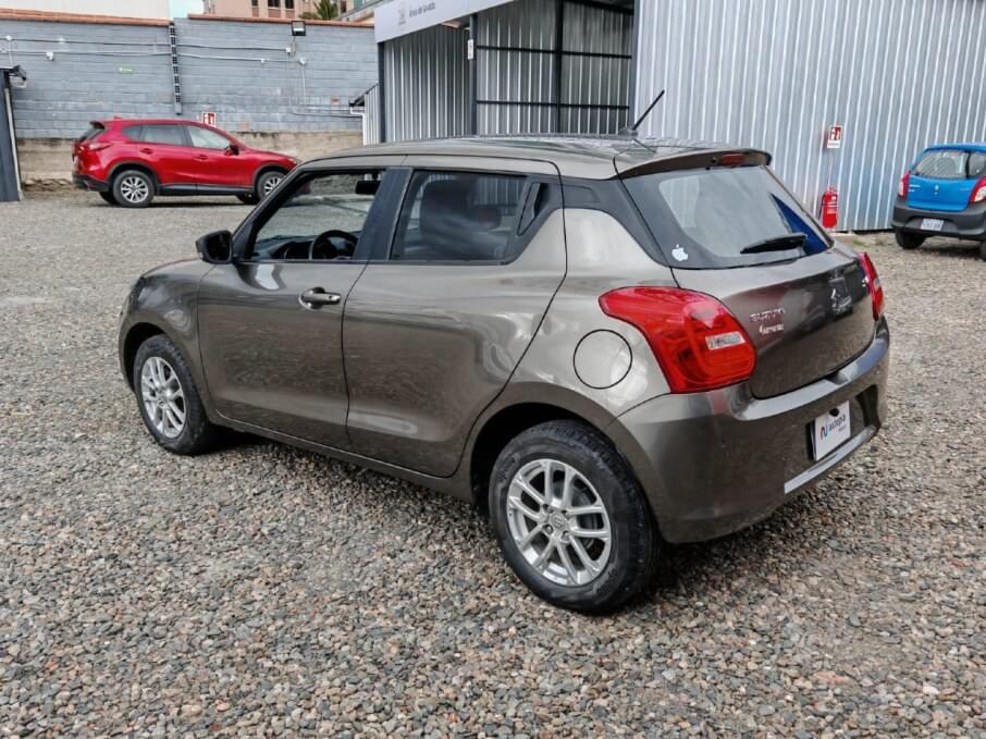 SUZUKI SWIFT 2024 22.200 Kms.