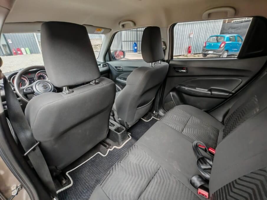 SUZUKI SWIFT 2024 22.200 Kms.