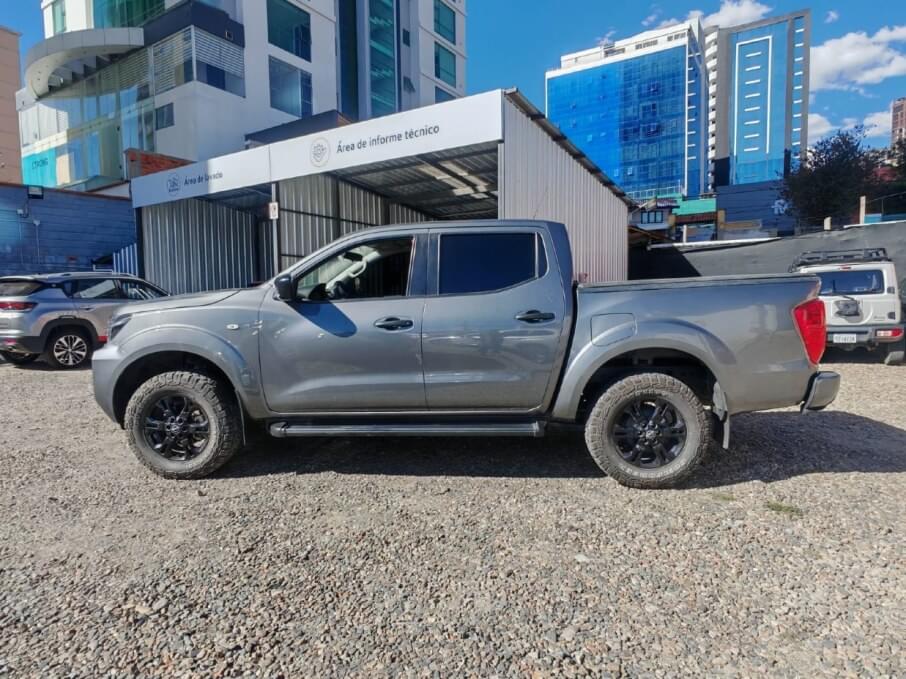 NISSAN FRONTIER 2024 49.500 Kms.