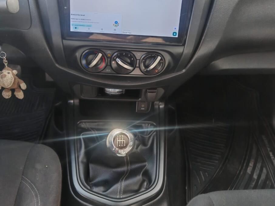 NISSAN FRONTIER 2024 49.500 Kms.