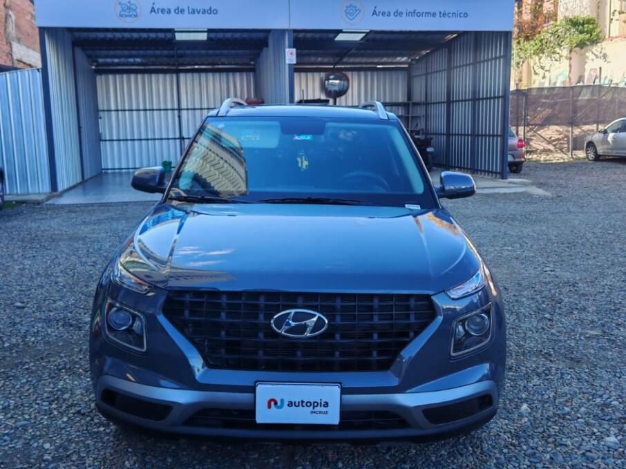 HYUNDAI VENUE 2026 9.900 Kms.