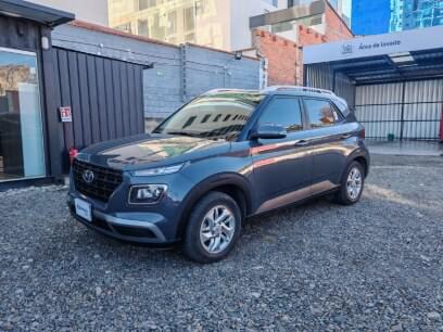HYUNDAI VENUE 2026 9.900 Kms.