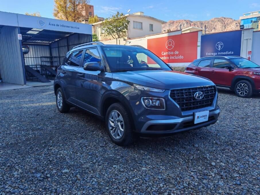 HYUNDAI VENUE 2026 9.900 Kms.