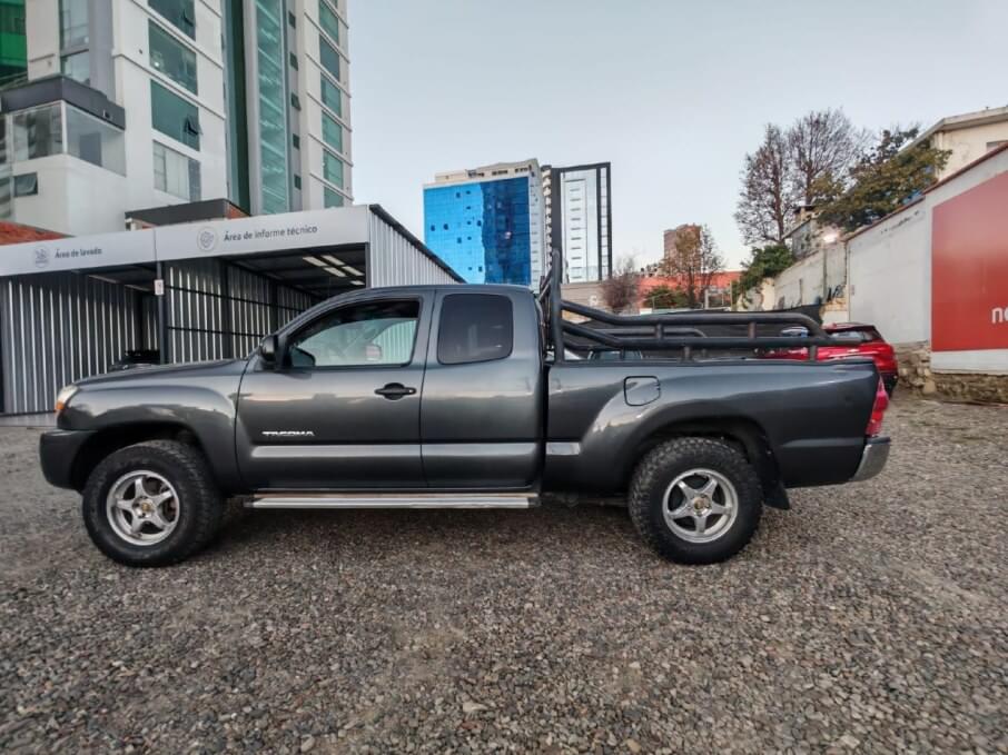 TOYOTA TACOMA 2009 162.000 Kms.