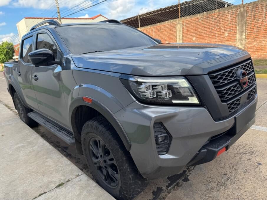 NISSAN FRONTIER 2024 21.000 Kms.