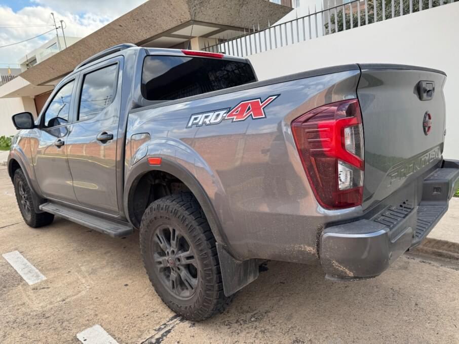 NISSAN FRONTIER 2024 21.000 Kms.