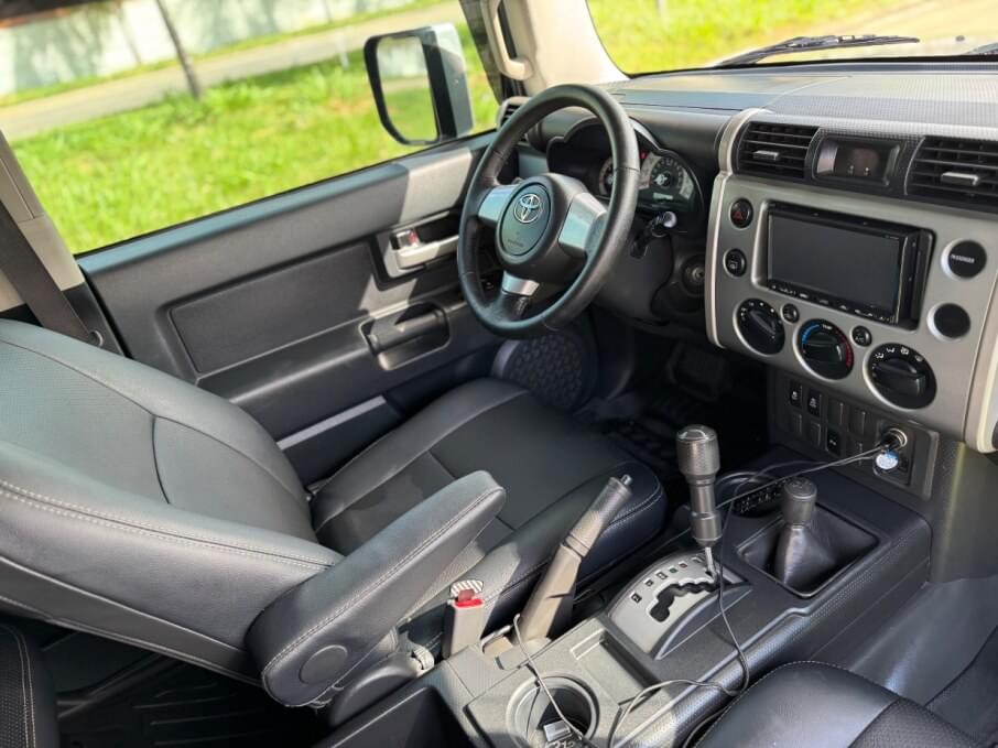 TOYOTA FJ CRUISER 2009 91.000 Kms.