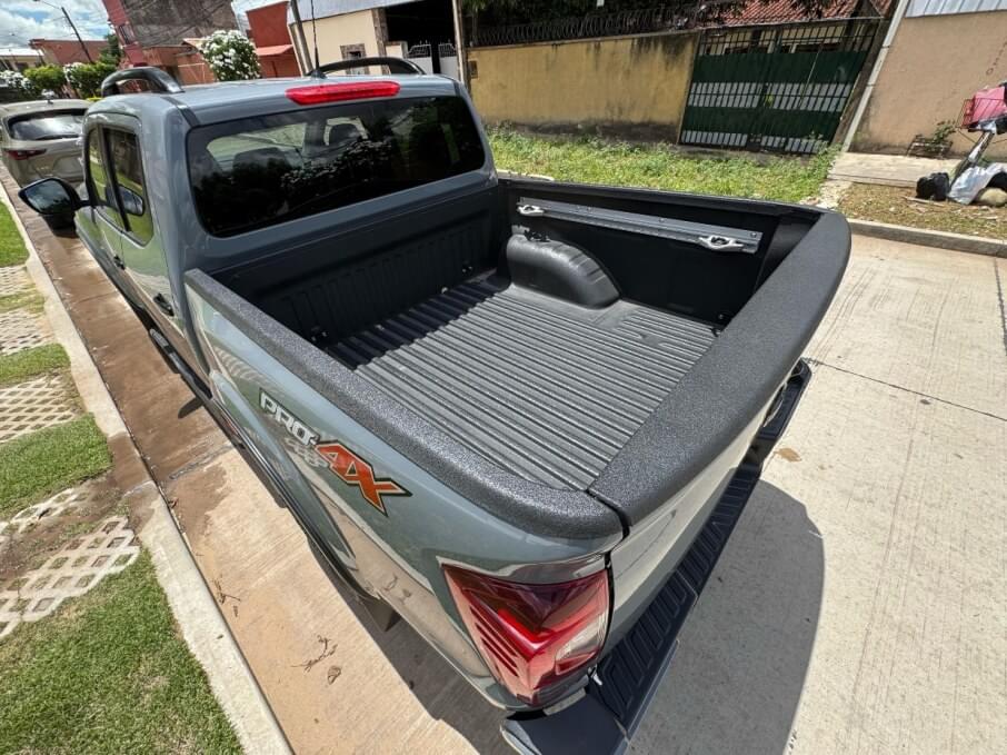 NISSAN FRONTIER 2024 7.000 Kms.