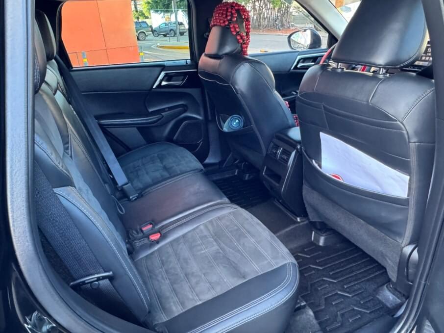 MITSUBISHI OUTLANDER 2023 31.000 Kms.