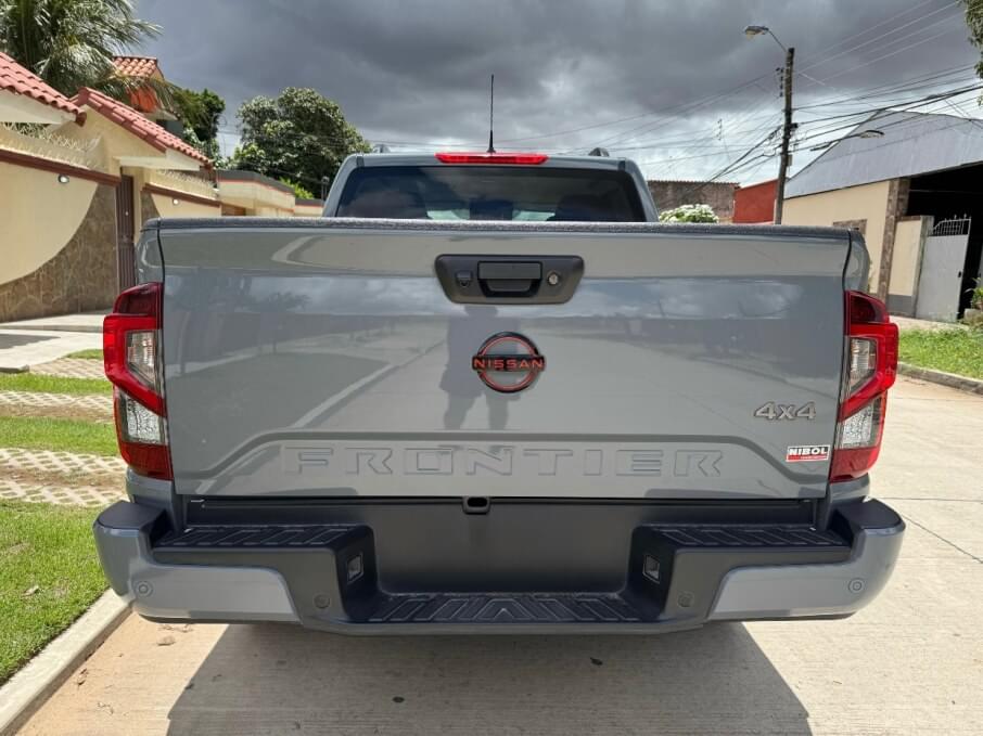 NISSAN FRONTIER 2024 7.000 Kms.