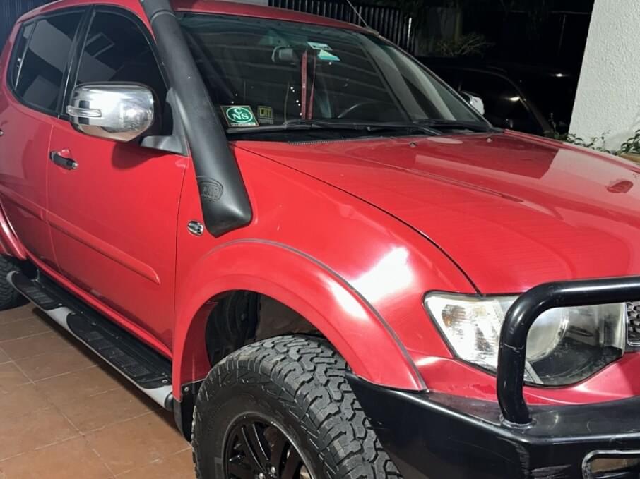 MITSUBISHI TRITON 2015 105.000 Kms.