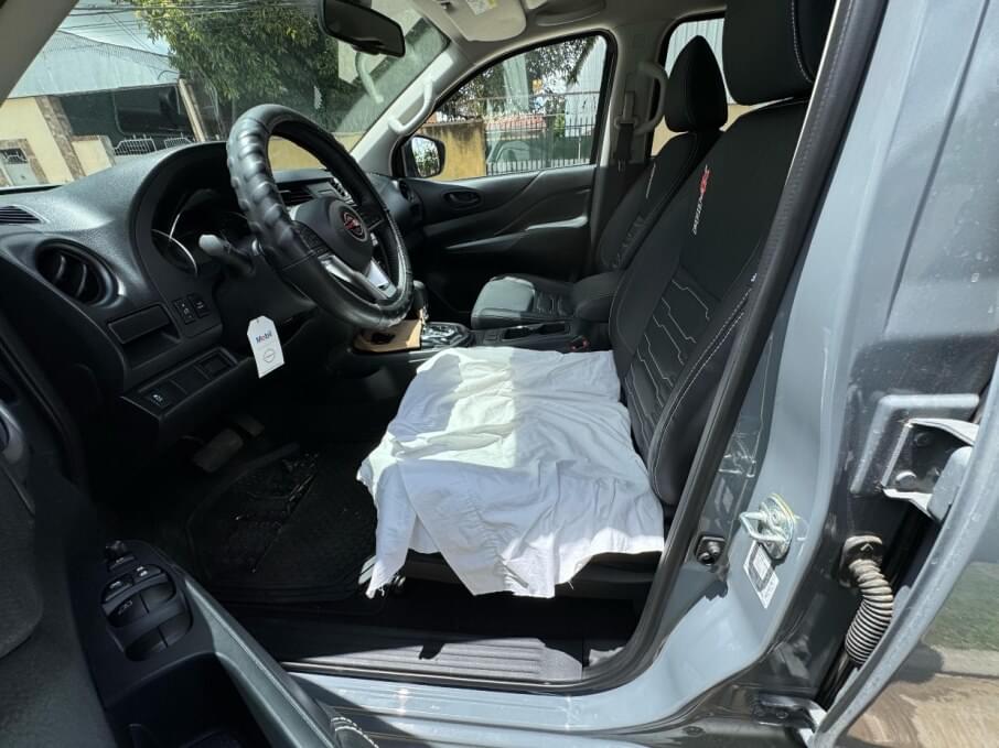 NISSAN FRONTIER 2024 7.000 Kms.