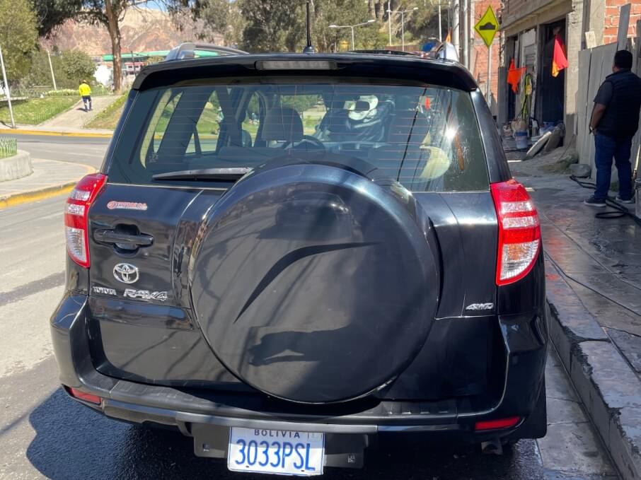 TOYOTA RAV4 2012 94.000 Kms.