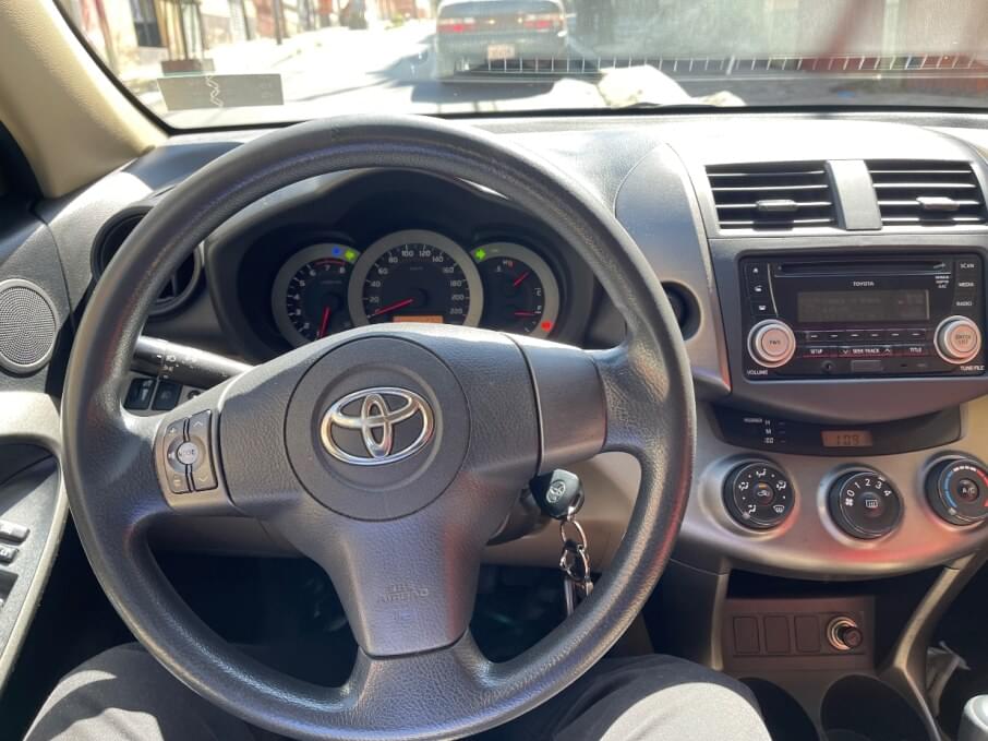 TOYOTA RAV4 2012 94.000 Kms.