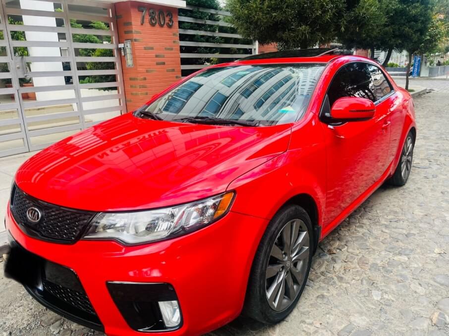 KIA CERATO 2013 101.300 Kms.