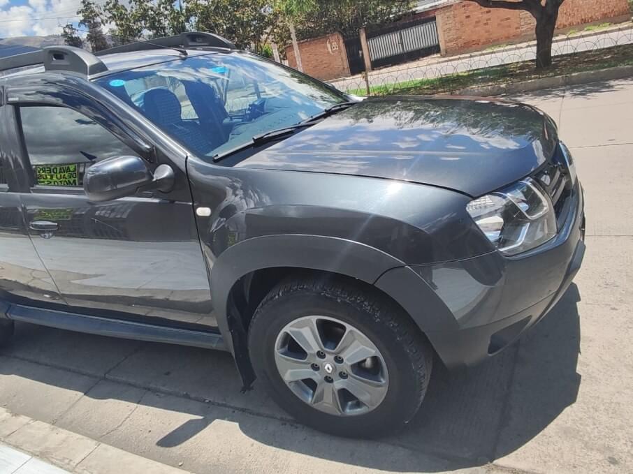 RENAULT DUSTER 2019 74.000 Kms.