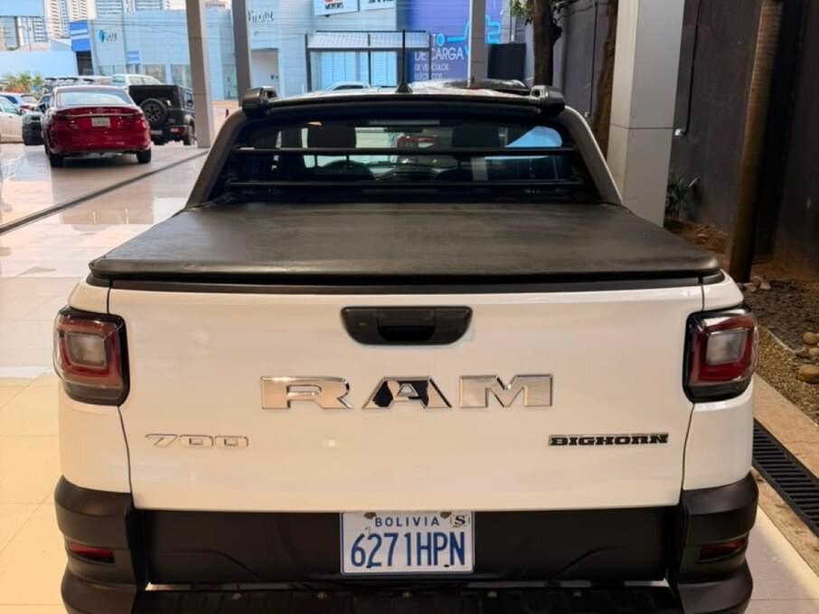 RAM 700 2023 43.357 Kms.