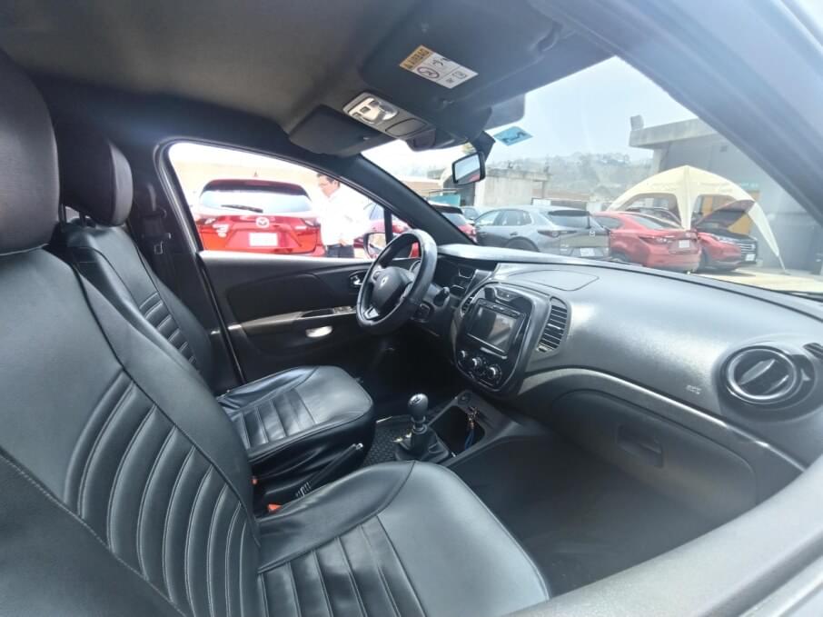 RENAULT CAPTUR 2020 31.500 Kms.