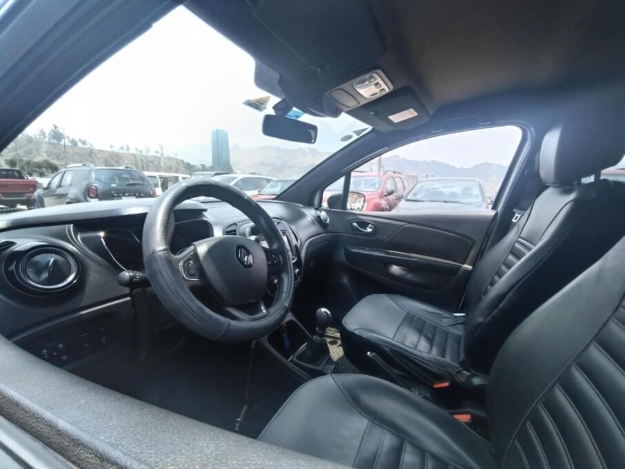 RENAULT CAPTUR 2020 31.500 Kms.