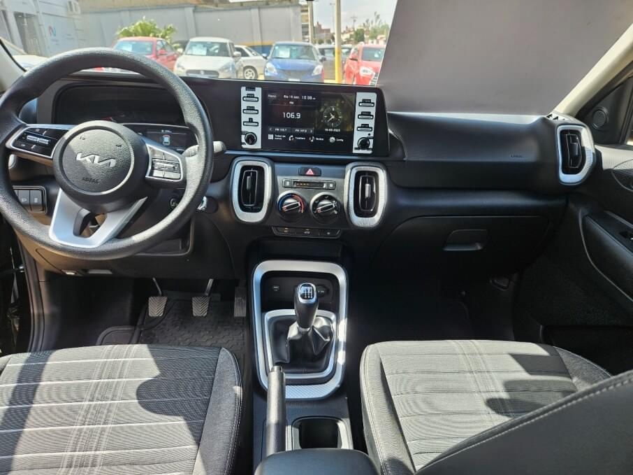 KIA SONET 2025 4.700 Kms.