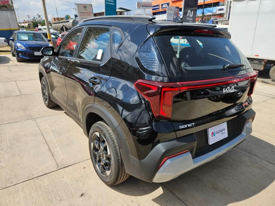 KIA SONET 2025 4.700 Kms.