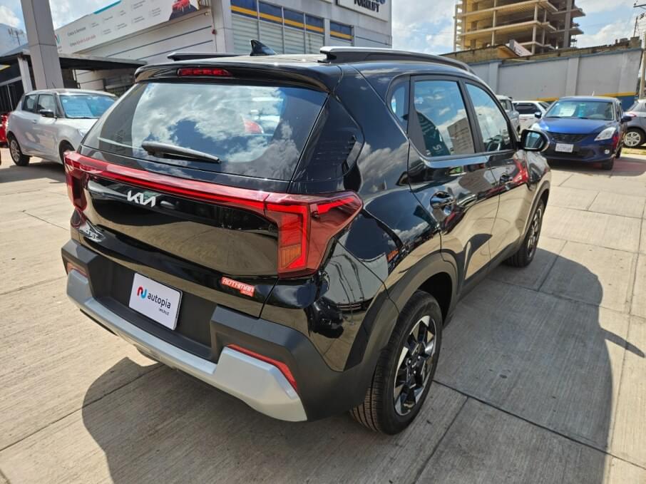 KIA SONET 2025 4.700 Kms.