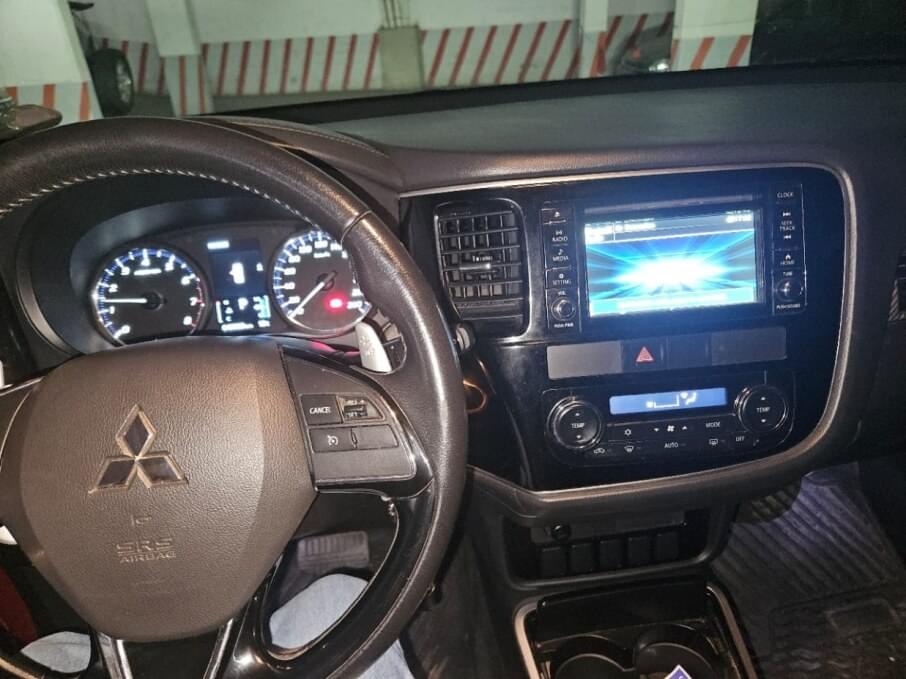 MITSUBISHI OUTLANDER 2018 47.100 Kms.