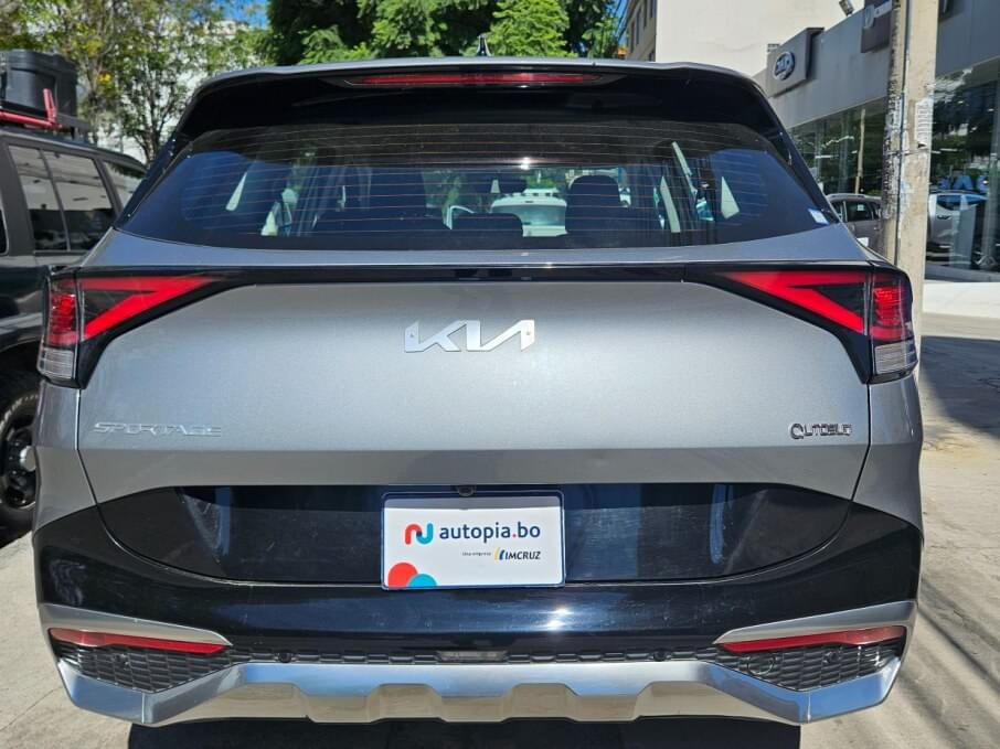 KIA SPORTAGE 2023 10.300 Kms.