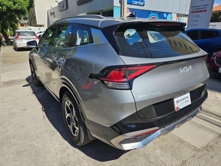 KIA SPORTAGE 2023 10.300 Kms.