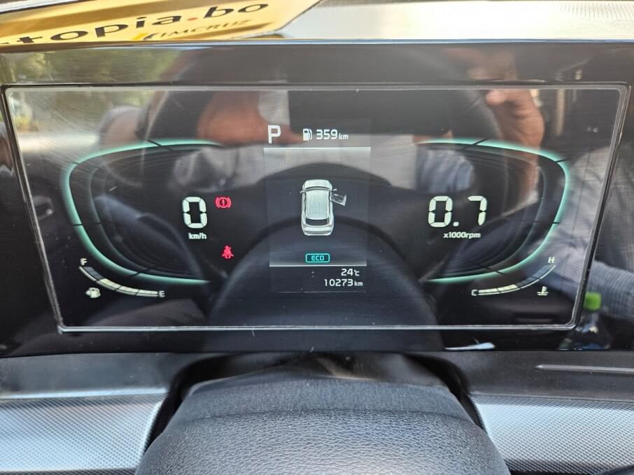 KIA SPORTAGE 2023 10.300 Kms.