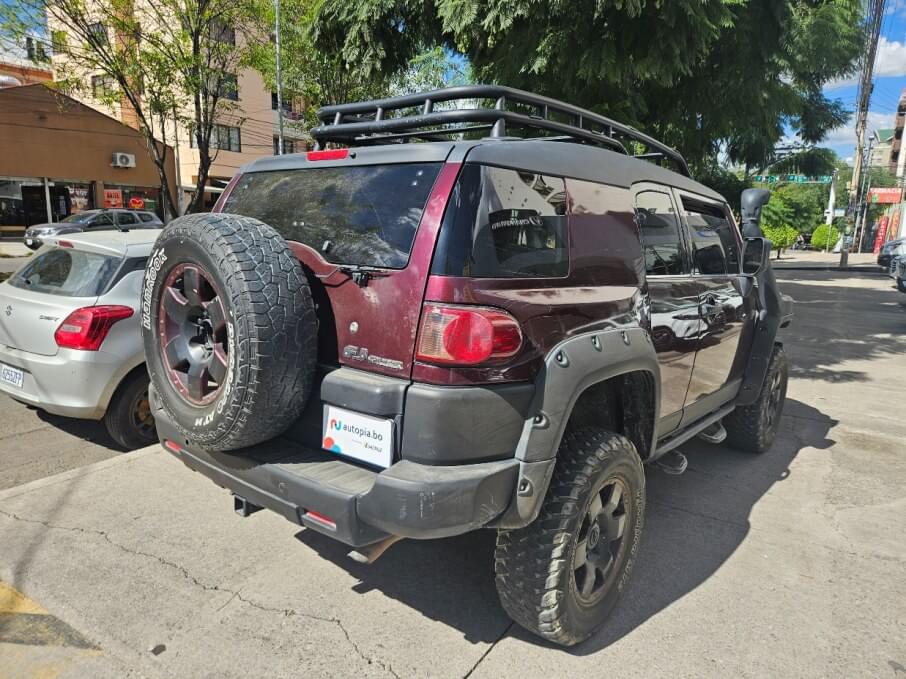 TOYOTA FJ CRUISER 2007 103.200 Kms.