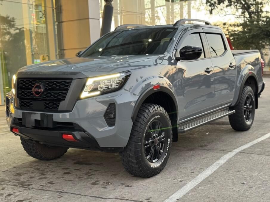 NISSAN FRONTIER 2024 11.000 Kms.