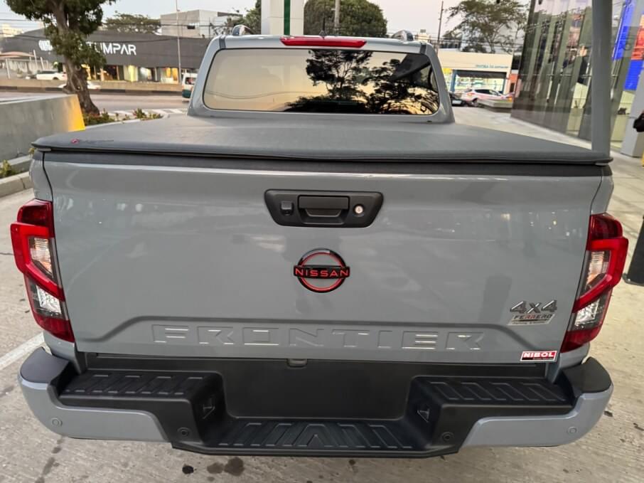NISSAN FRONTIER 2024 11.000 Kms.
