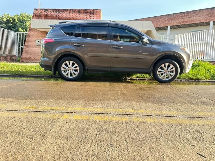 TOYOTA RAV4 2017 80.000 Kms.