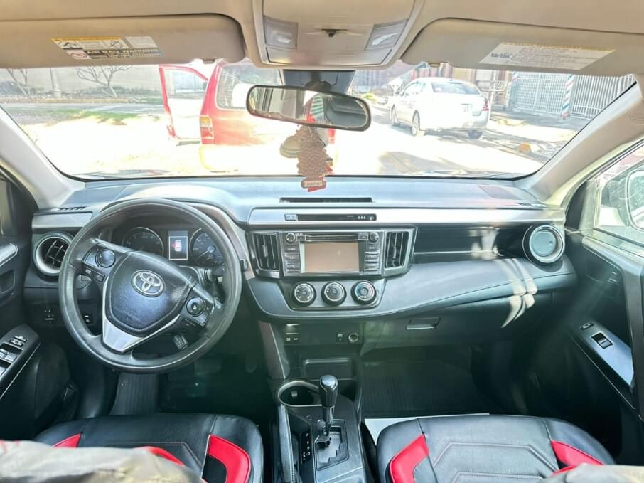 TOYOTA RAV4 2017 80.000 Kms.