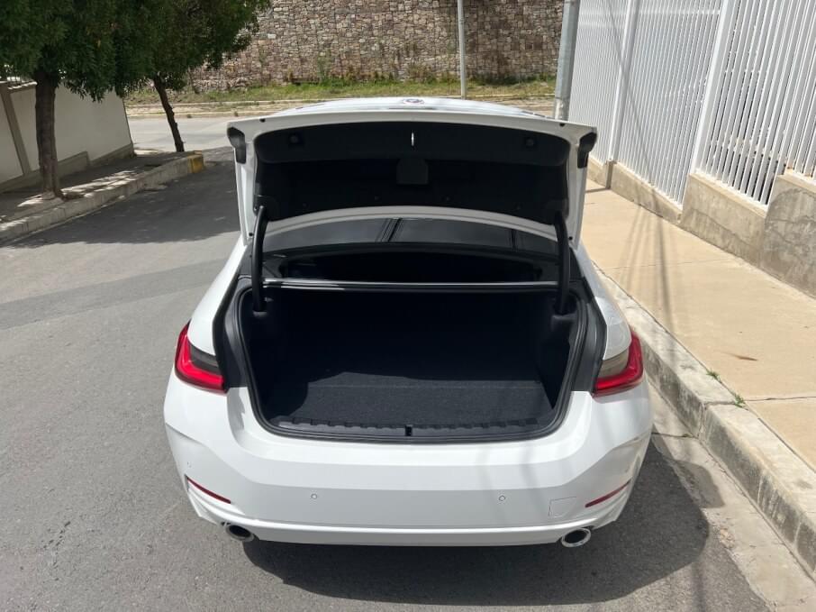 BMW 330 2023 6.000 Kms.