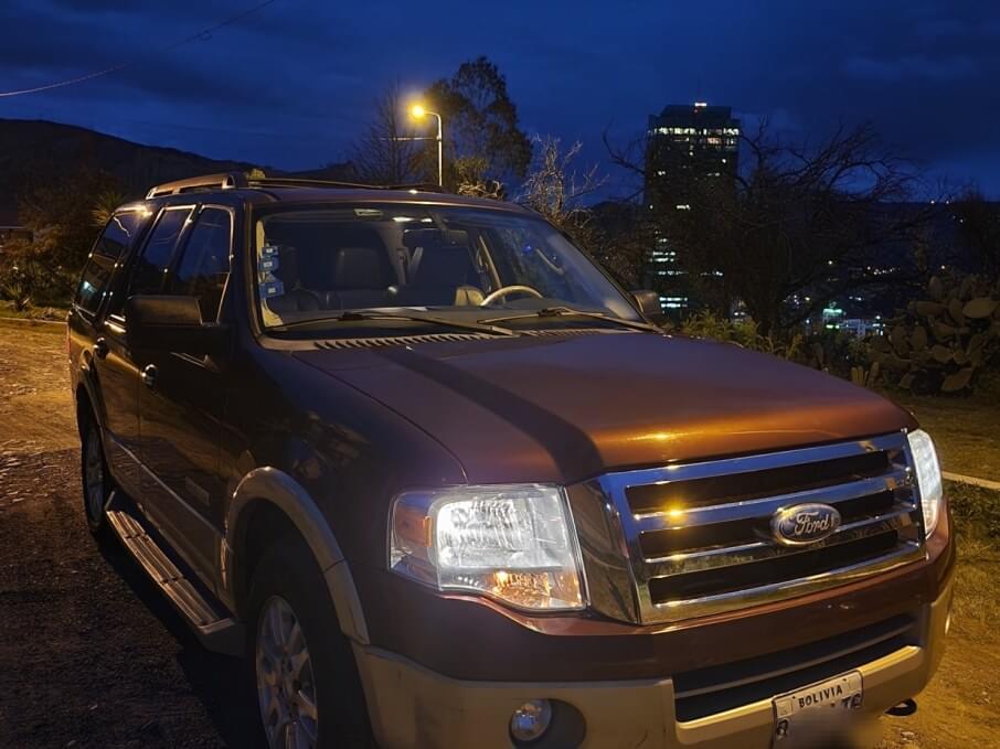 FORD EXPEDITION 2010 96.700 Kms.