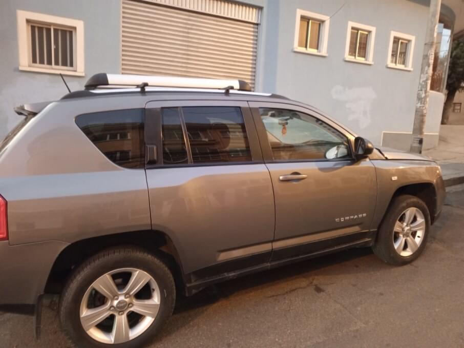 JEEP COMPASS 2012 97.000 Kms.