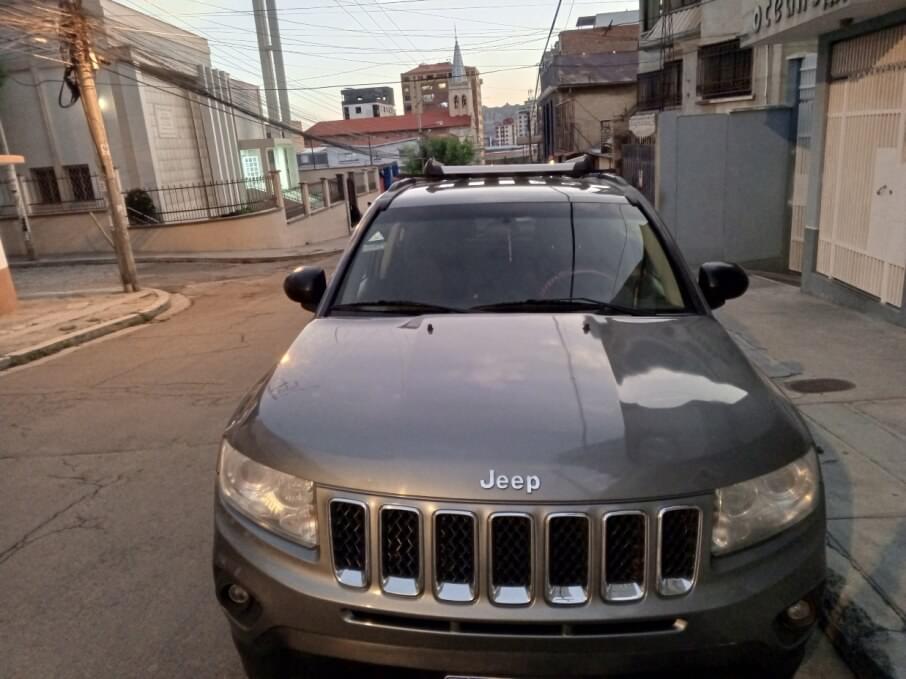 JEEP COMPASS 2012 97.000 Kms.