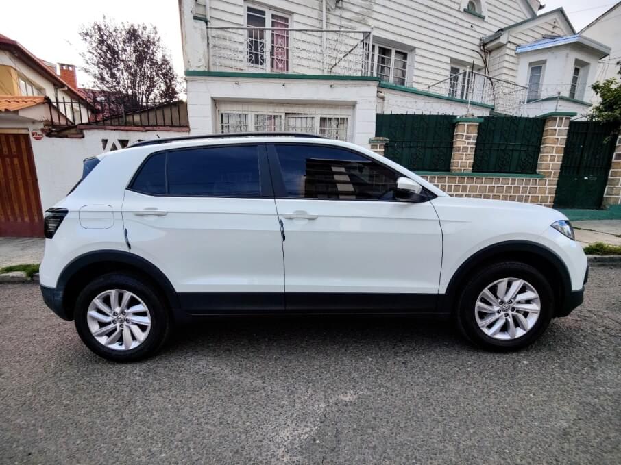 VOLKSWAGEN T-CROSS 2021 11.000 Kms.