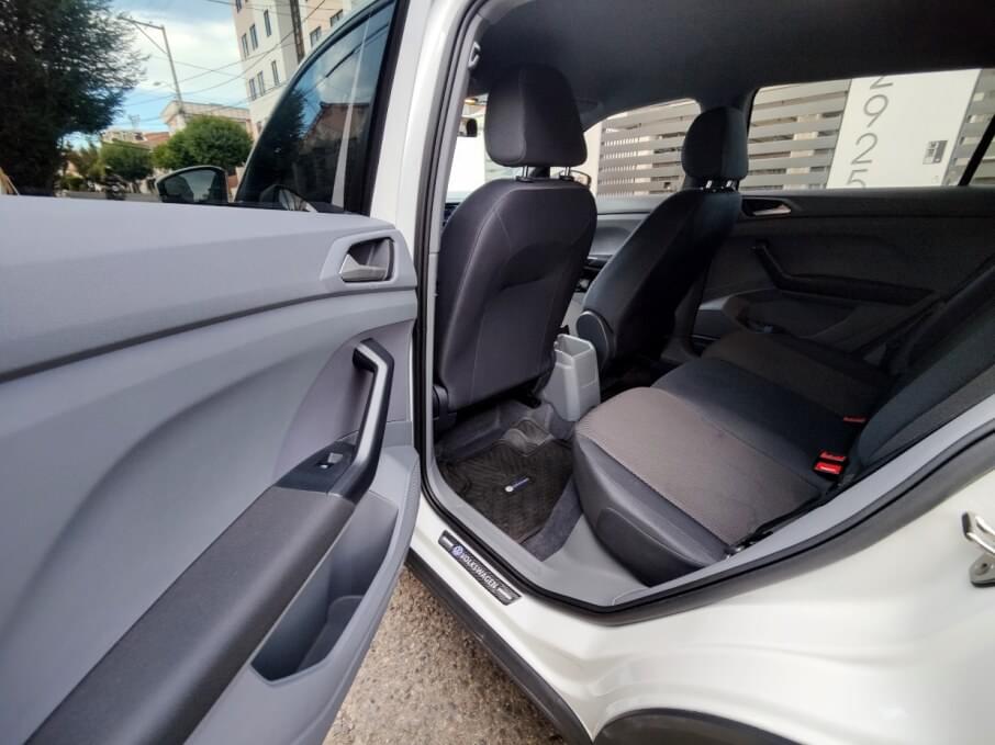 VOLKSWAGEN T-CROSS 2021 11.000 Kms.