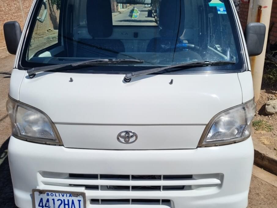 TOYOTA CAMRY 2013 9.999 Kms.