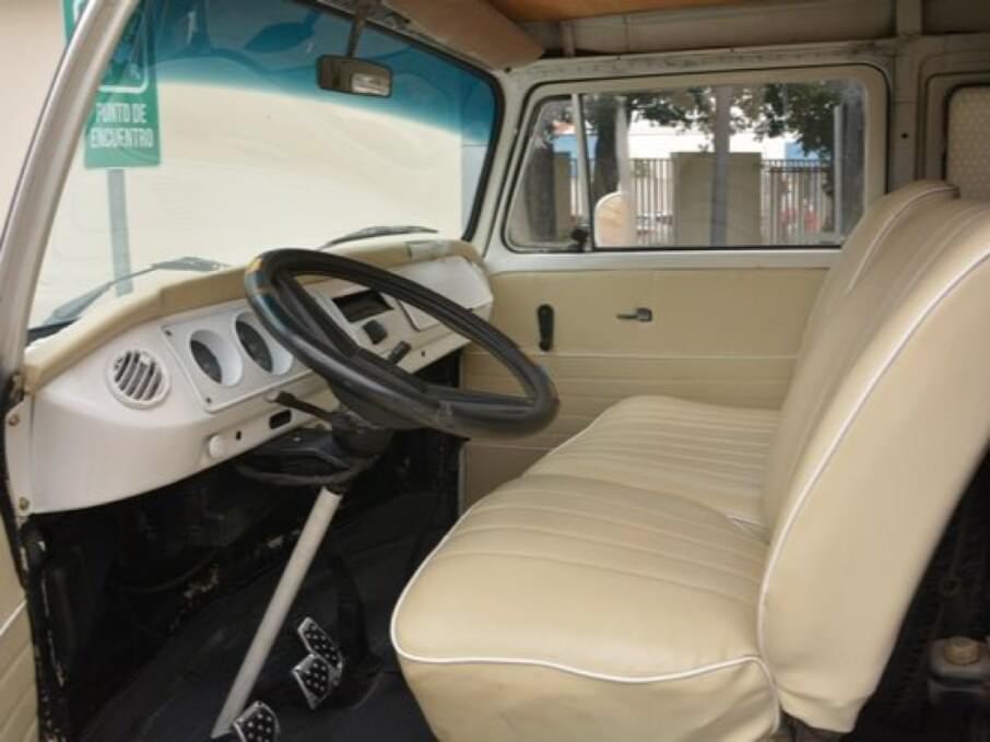 VOLKSWAGEN CADDY KOMBI 1994 300.000 Kms.