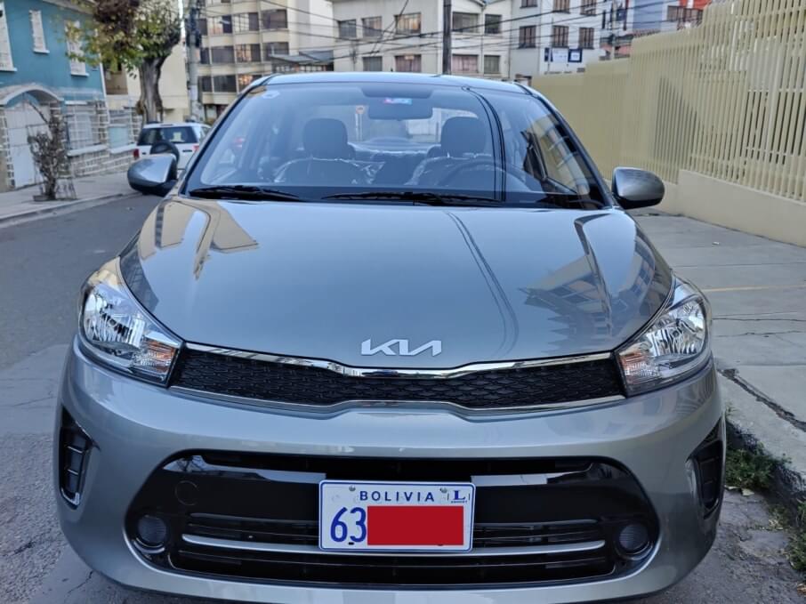 KIA SOLUTO 2025 1.500 Kms.