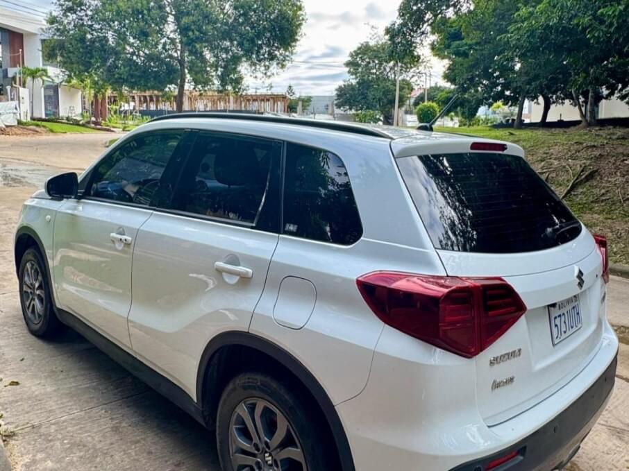 SUZUKI VITARA 2023 65.000 Kms.