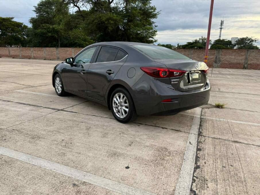 MAZDA MAZDA3 2019 42.000 Kms.