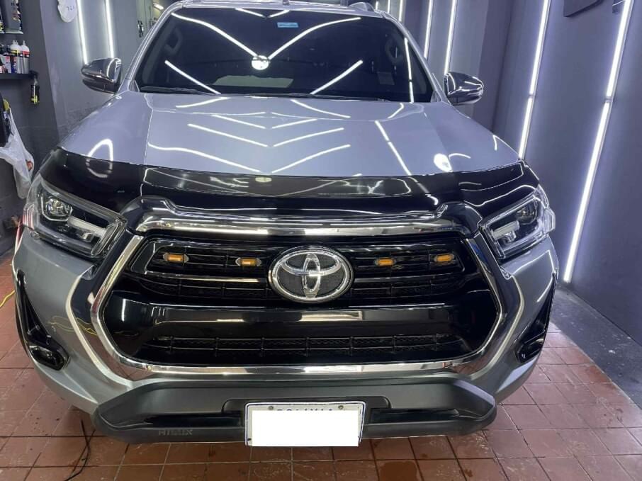 TOYOTA HILUX 2021 58.000 Kms.