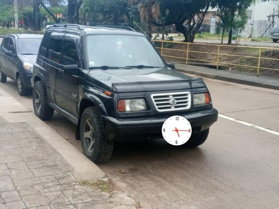 SUZUKI ESCUDO 1997 220.000 Kms.
